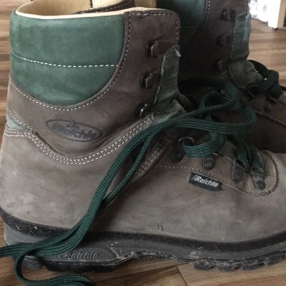 Raichle of Switzerland hiking boots size 11w/9.5m - Picture 2 of 8